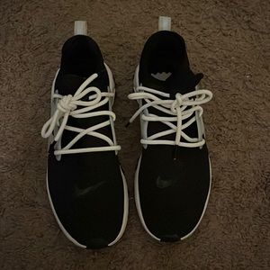 NIKE PRESTO size 8.5